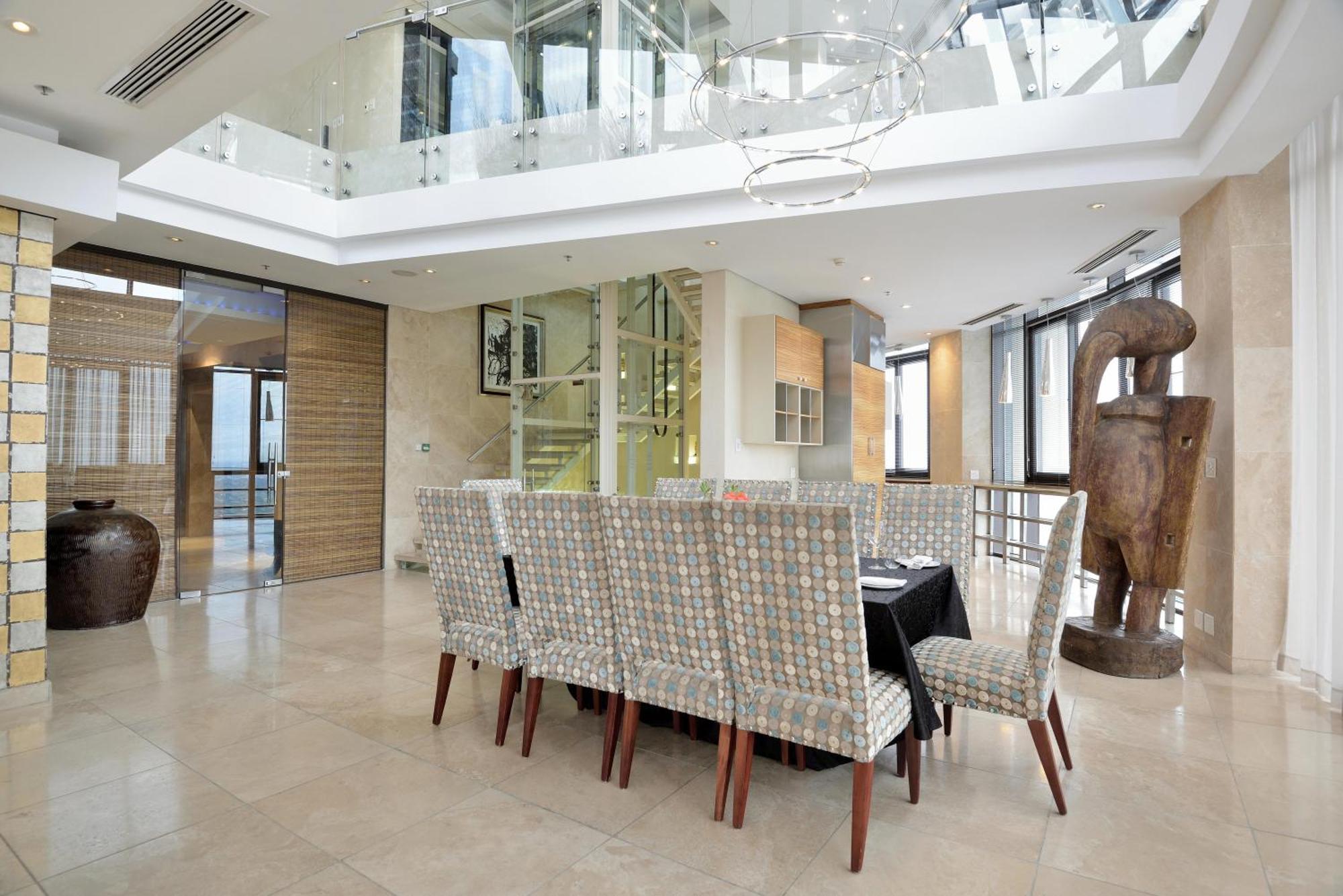 The Michelangelo Towers Hotel Sandton Exterior photo