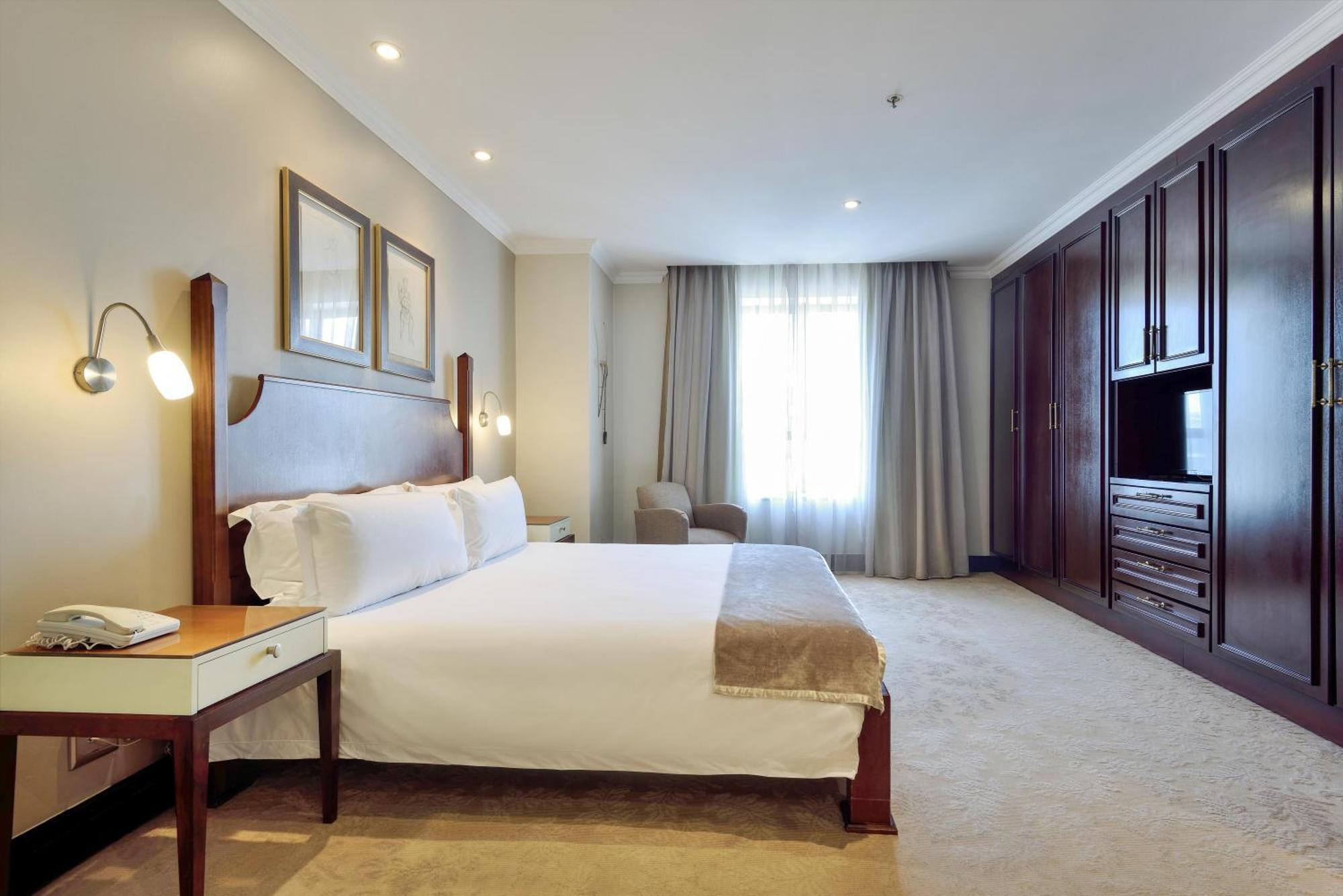 The Michelangelo Towers Hotel Sandton Exterior photo