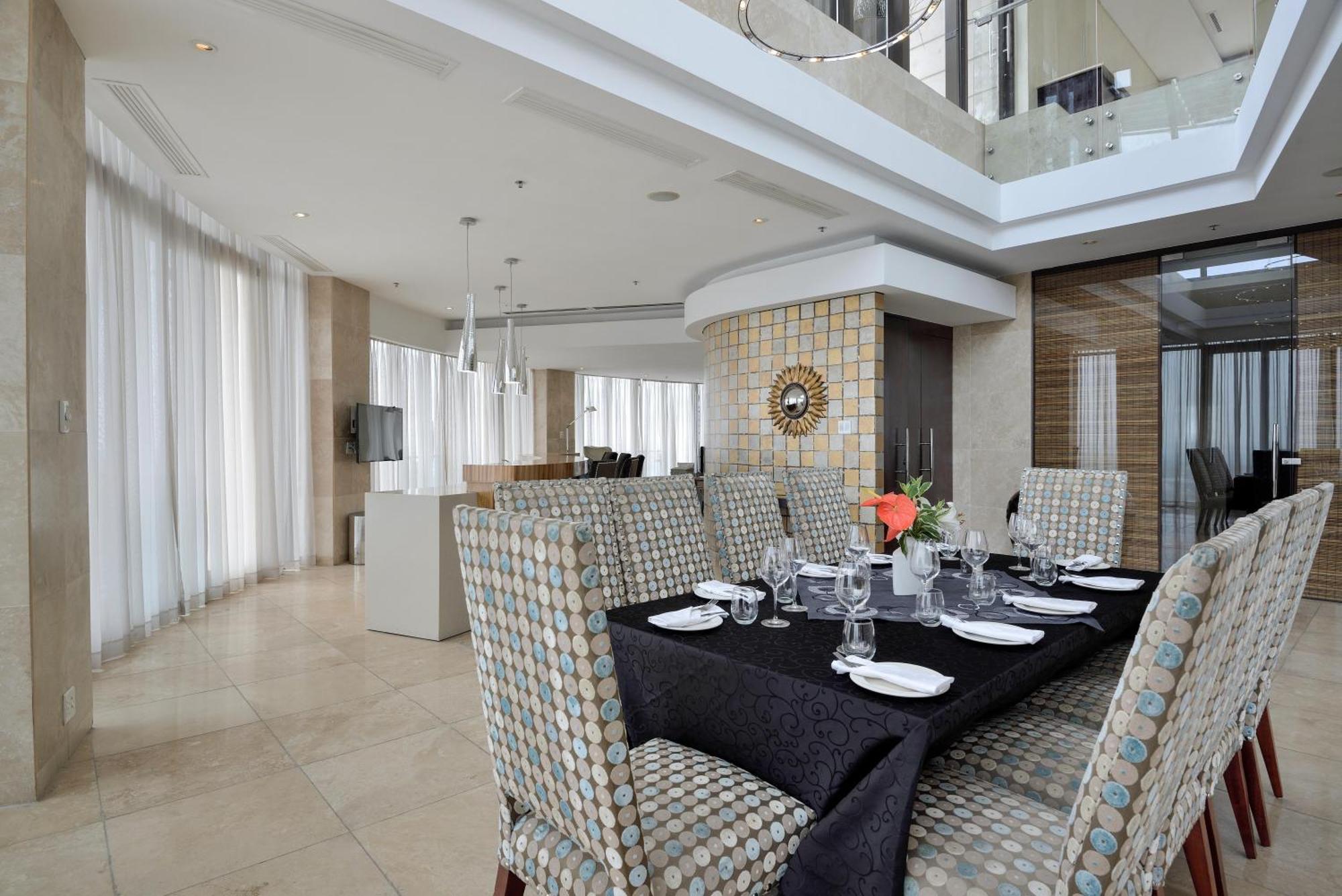 The Michelangelo Towers Hotel Sandton Exterior photo