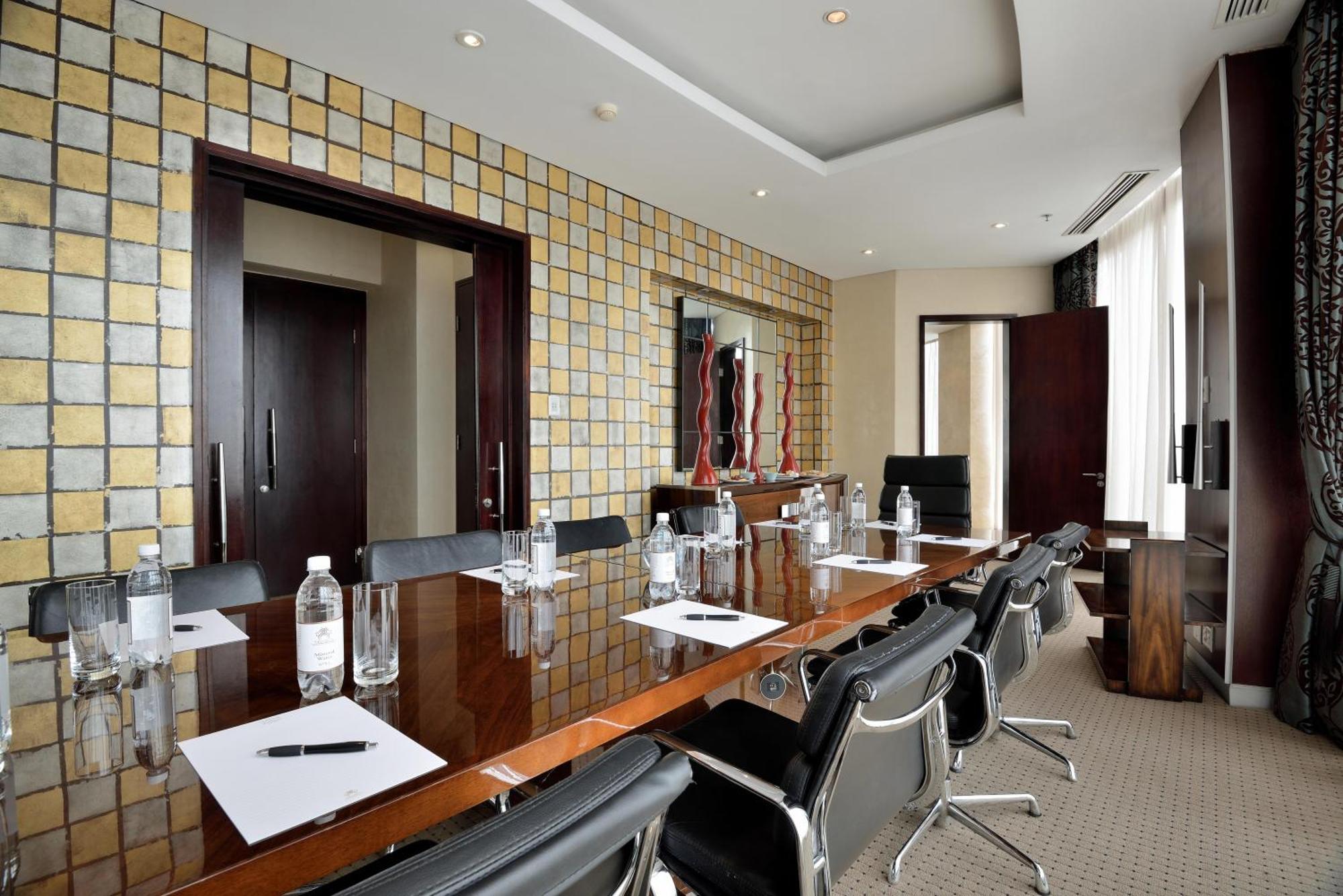 The Michelangelo Towers Hotel Sandton Exterior photo