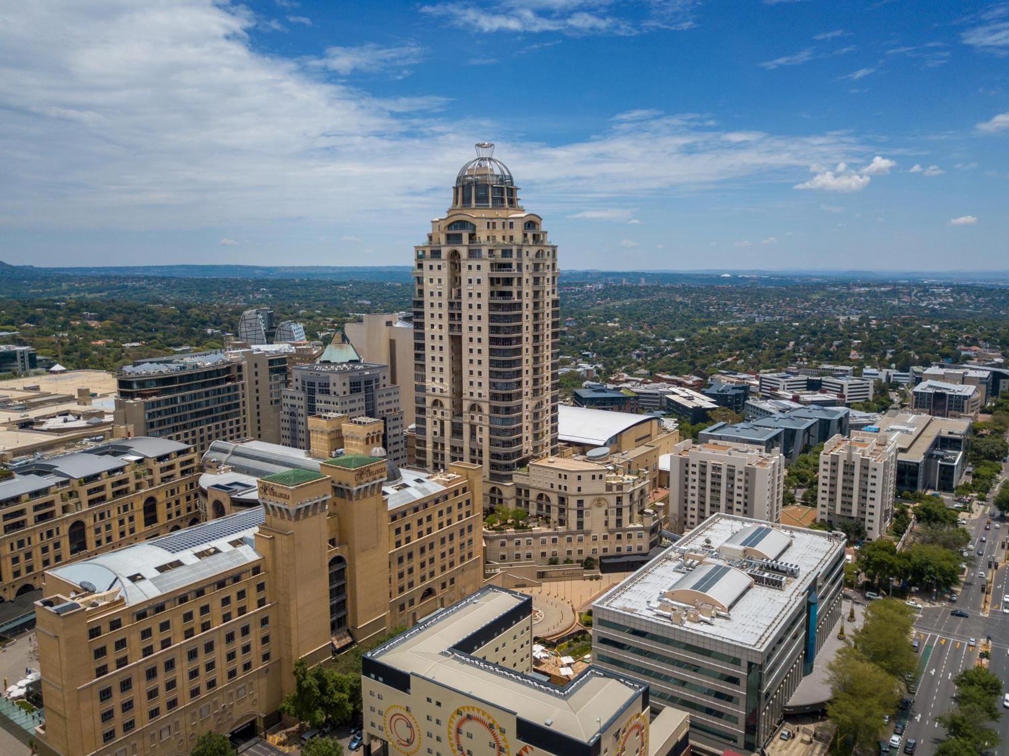 The Michelangelo Towers Hotel Sandton Exterior photo