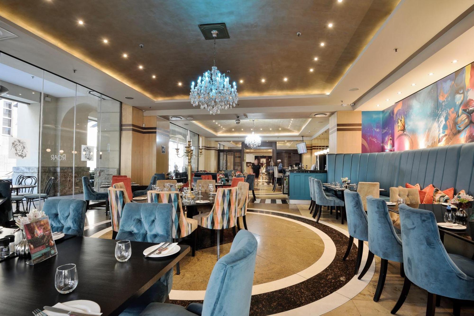 The Michelangelo Towers Hotel Sandton Exterior photo